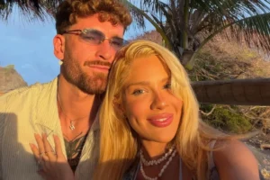Karoline Lima anuncia noivado com Léo Pereira e exibe anel nas redes sociais