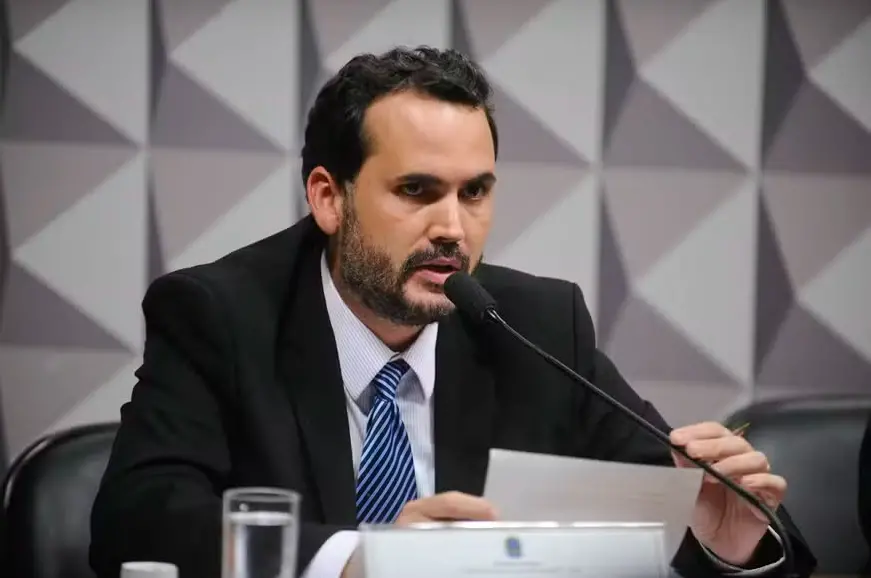Governo estima gastar R$ 7 bilhões com subsídios aos combustíveis e mantém auxílio à gasolina