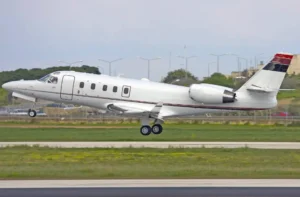 Bolívia detalha apreensão de 189 kg de ouro transportados em avião de empresário brasileiro