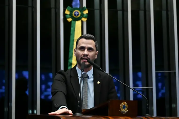 Republicanos descarta candidatura de Cleitinho ao governo de MG
