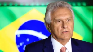 Caiado critica Lula e Flávio após EUA anunciar novo tarifaço