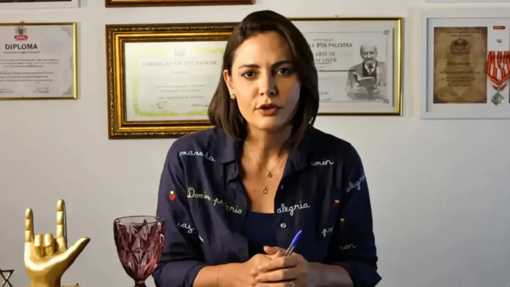 Michelle Bolsonaro não deve comparecer à convenção do PL que oficializará candidatura de Flávio