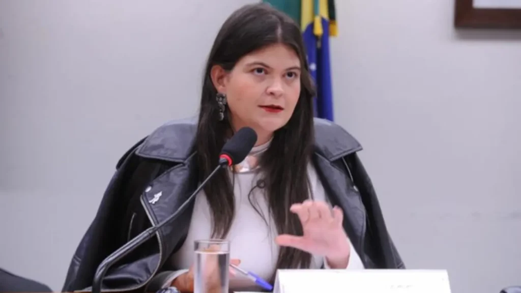 TRE-GO decide cassar mandato de Aava Santiago por infidelidade partidária