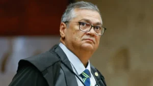 Dino determina que Lula, Motta e Alcolumbre apresentem ‘plano de responsabilidade’ para emendas