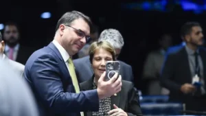 PP mantém neutralidade e barra Tereza Cristina na vice de Flávio