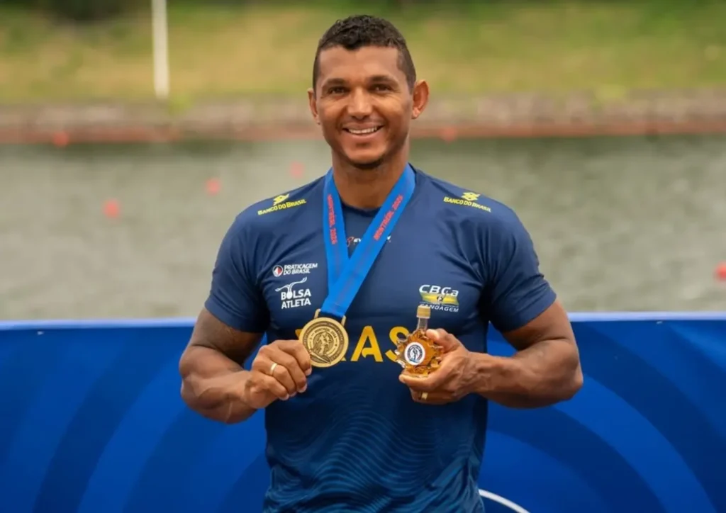 Isaquias Queiroz conquista segundo ouro no Pan-Americano de Canoagem Velocidade