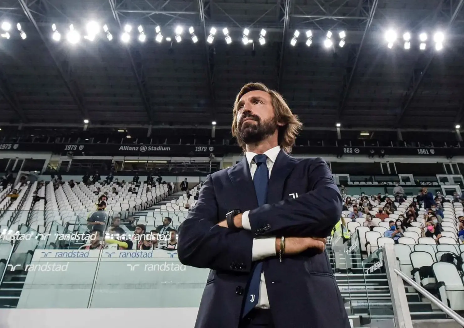 Pirlo assume o comando da Seleção da Itália após frustrações