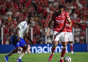Vila Nova vence o Fortaleza por 2 a 1 e assume vice-liderança da Série B