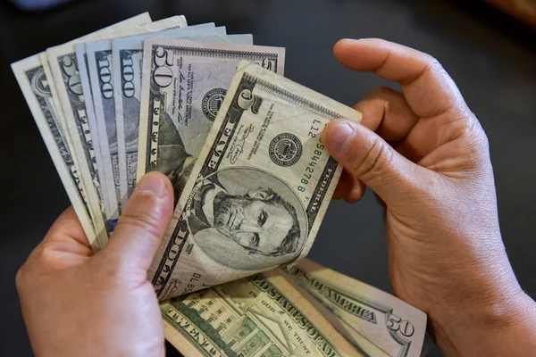 dólar