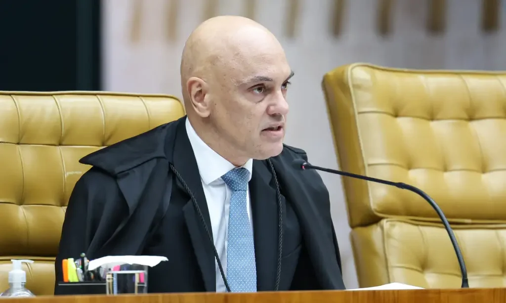 Moraes dá 48 horas para Bolsonaro explicar vídeo com IA exibido em convenção do PL