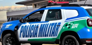 Mulher é detida após agredir idoso, desacatar PM e urinar em viatura em Anápolis