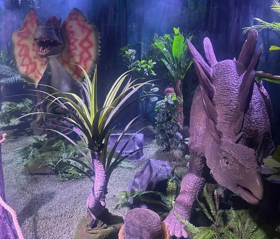 Dinossauros, realidade virtual e cinema movimentam as férias de julho