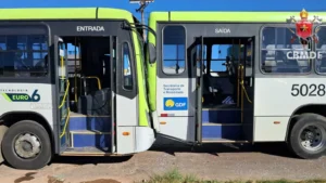 Colisão entre dois ônibus deixa três feridos em Ceilândia (DF)