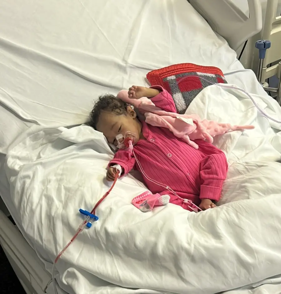Família luta para salvar bebê após Justiça de Goiás negar medicamento