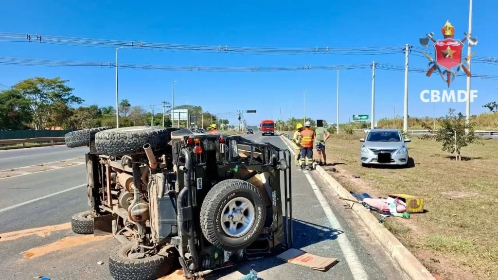 Idoso fica ferido após capotamento de veículo em Sobradinho (DF)