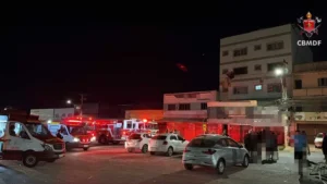 Explosão em prédio deixa dois feridos e leva à evacuação de moradores em Brasília