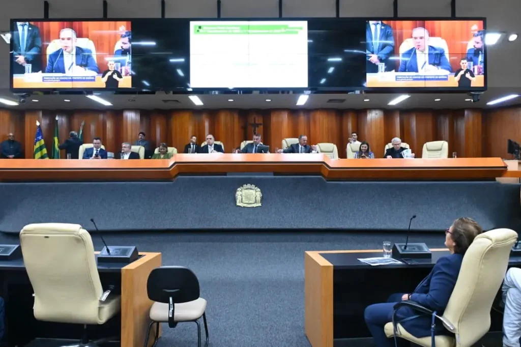 Mabel descarta novos impostos e mira 100 maiores devedores para aumentar arrecadação em Goiânia