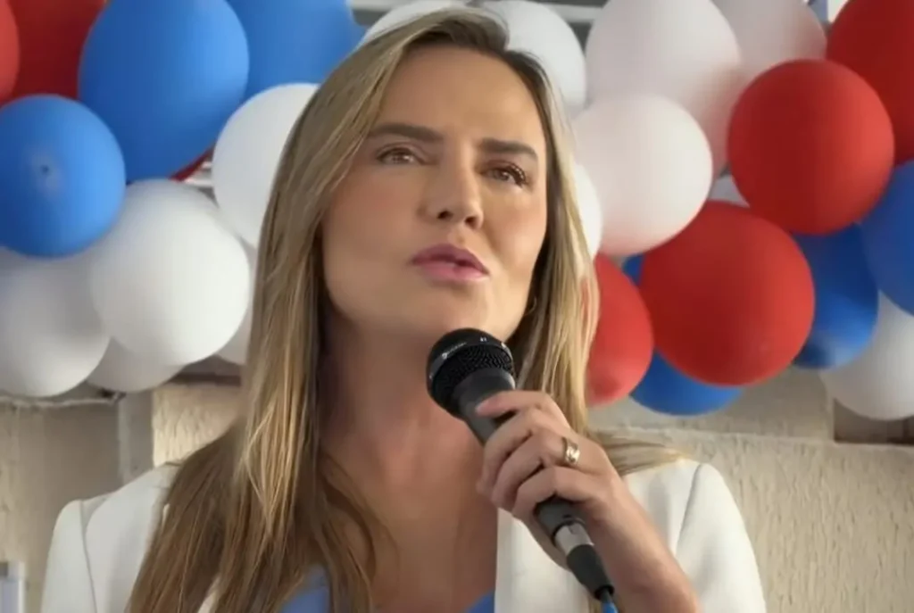 No primeiro ato de pré-campanha, Celina resgata Roriz e diz: “Brasília não vai parar”