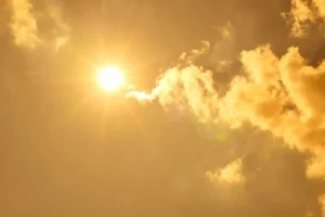 Goiânia chega aos 29°C neste domingo; umidade cai para 30%