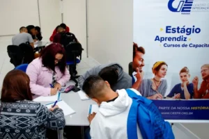 Goiás abre mais de 800 vagas de estágio e amplia oportunidades para estudantes