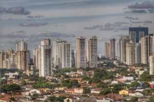 Airbnb cresce mais de 20% no Brasil e acelera busca por studios em Goiânia