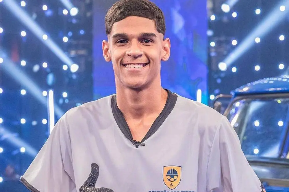 Luva de Pedreiro cobra punição da Fifa após ataques racistas contra iShowSpeed na Copa do Mundo