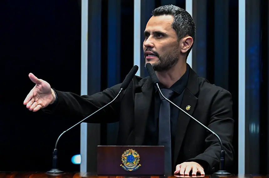 Cleitinho pode deixar disputa ao governo de Minas, avalia cúpula do Republicanos