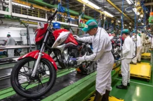 Mercado de motos acelera no Brasil e registra melhor semestre em 15 anos