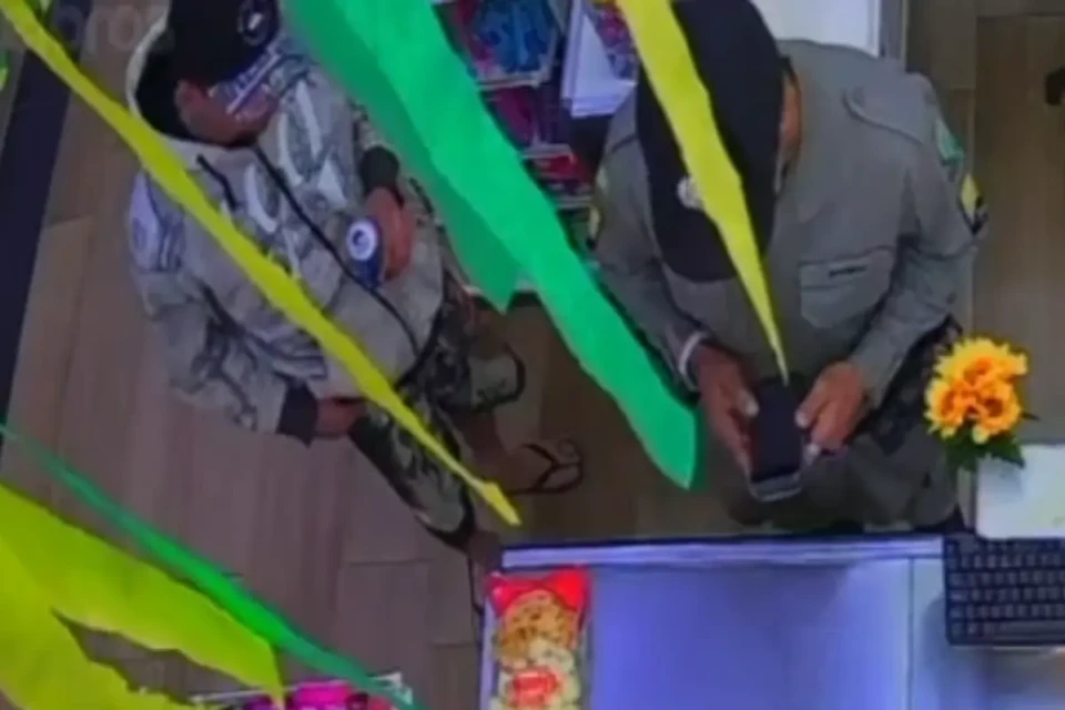Homem é baleado após tentar tomar arma de PM durante confusão em supermercado de Luziânia