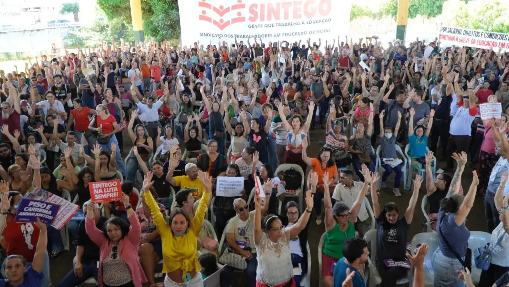 Prefeitura de Goiânia terá que apresentar nova proposta para encerrar greve da Educação