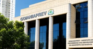 Benefícios de 937 aposentados e pensionistas podem ser bloqueados em Goiânia