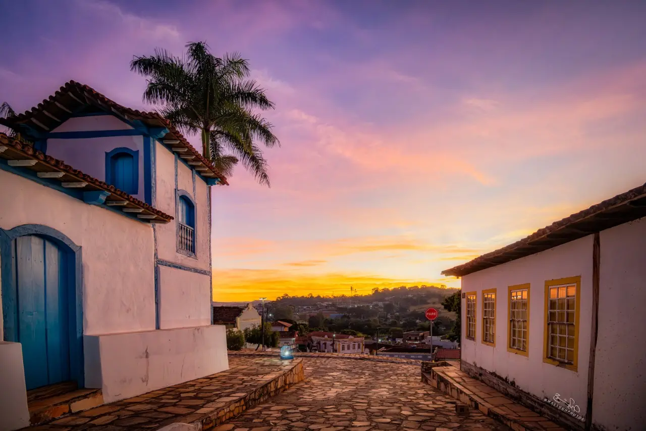 Primeira Trilha Poética reúne literatura, música e cultura no Centro Histórico de Corumbá de Goiás
