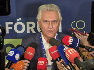 Caiado diz que Secom ‘botou briga com Trump na cabeça’ de Lula