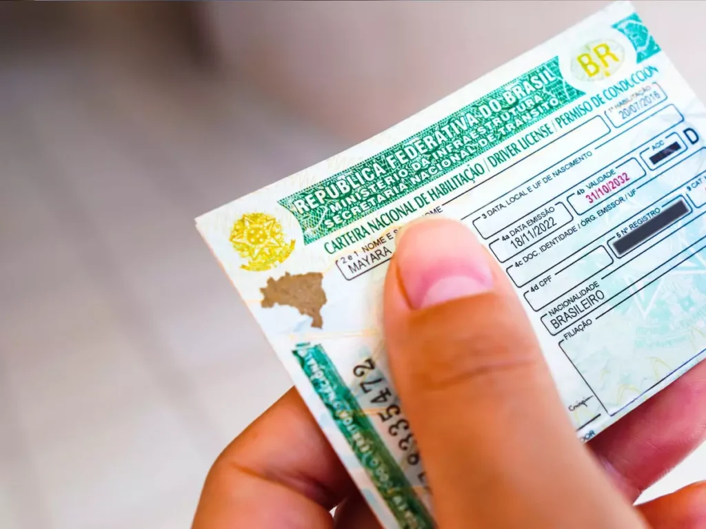 Quer renovar a CNH pelo WhatsApp? Serviço está disponível em Goiás
