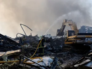 Ataques russos deixam mortos e feridos em Kiev após nova ofensiva com mísseis