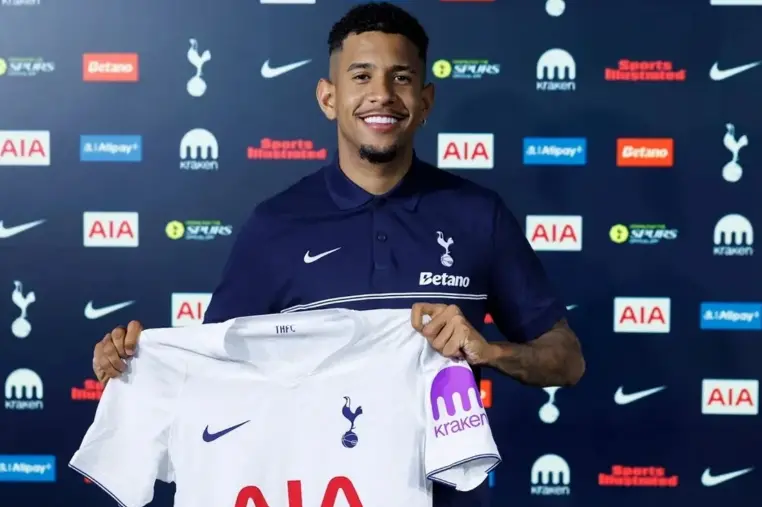 Tottenham anuncia Savinho em negociação de quase R$ 600 milhões