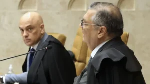 Dino e Moraes discutem volta do diploma obrigatório para jornalistas