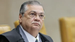 Dino determina que PF investigue indícios de crimes em emendas Pix
