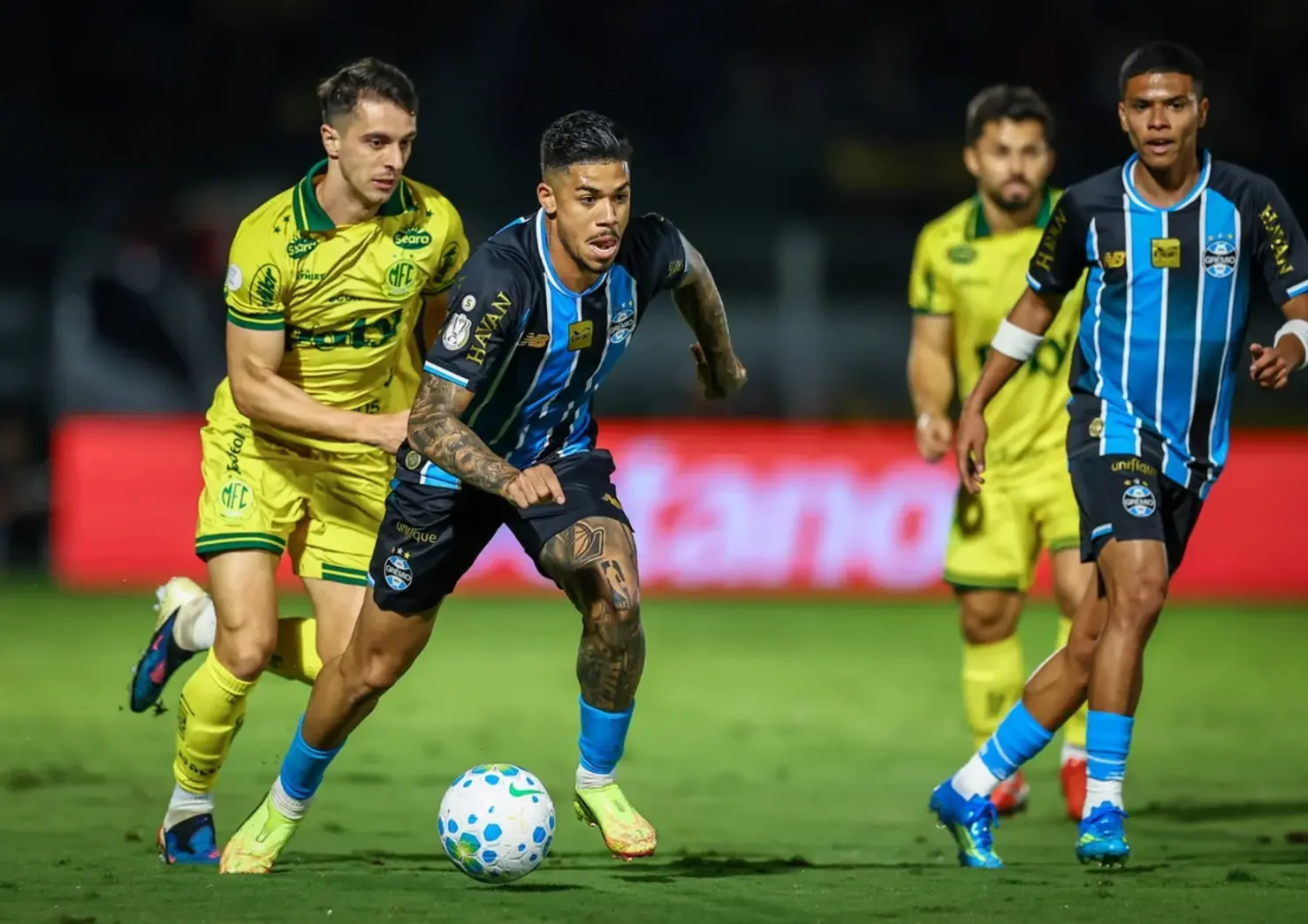 Grêmio x Mirassol: escalações, horário e onde assistir