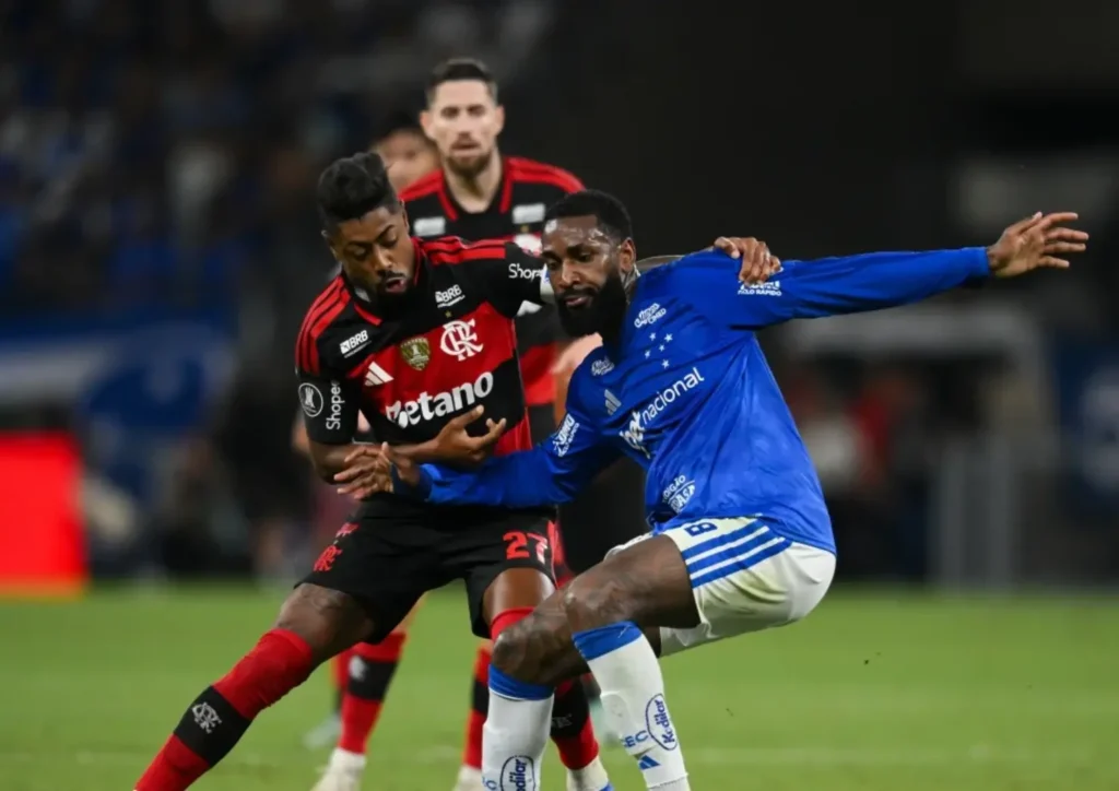Flamengo x Cruzeiro: escalações, horário e onde assistir