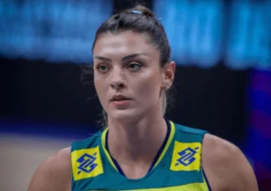 Rosamaria defende Tifanny e critica decisão da CBV