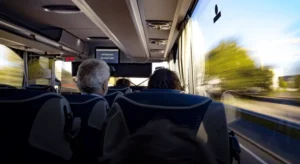 Passagem rodoviária fica mais barata para quem compra com antecedência, diz estudo