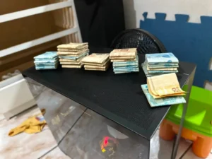 Polícia Civil desarticula grupo que aplicava golpes com falsas centrais bancárias em Goiás