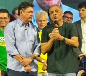 Gayer diz que aliança entre Novo e PL é a única chapa de direita em Goiás e pede voto casado ao Senado