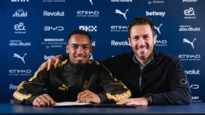 Manchester City anuncia contratação de Allan, ex-atacante do Palmeiras