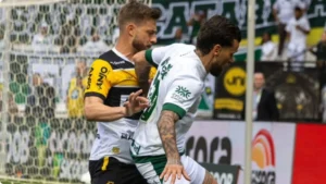 Goiás perde para o Criciúma e se afasta do G-8 da Série B