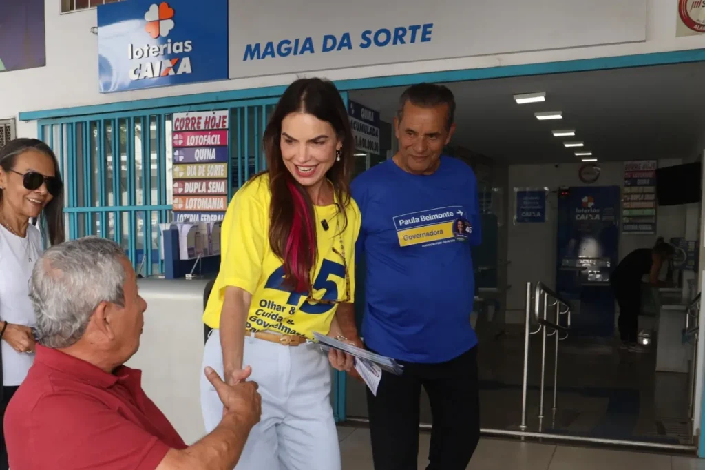 “O DF precisa de profissionais nos hospitais”, diz Paula Belmonte em agenda