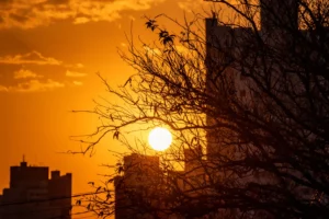 Atenção ao tempo seco: Goiânia chega aos 33°C com umidade de 20%