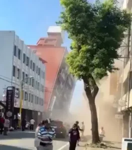Terremoto de magnitude 7,7 deixa ao menos 38 mortos na Indonésia