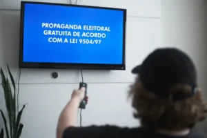 Influenciadores podem declarar apoio político, mas contratação para propaganda eleitoral é proibida